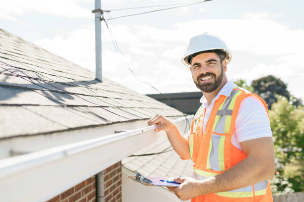 Best Roof Gutter Cleaning  in Logan, UT